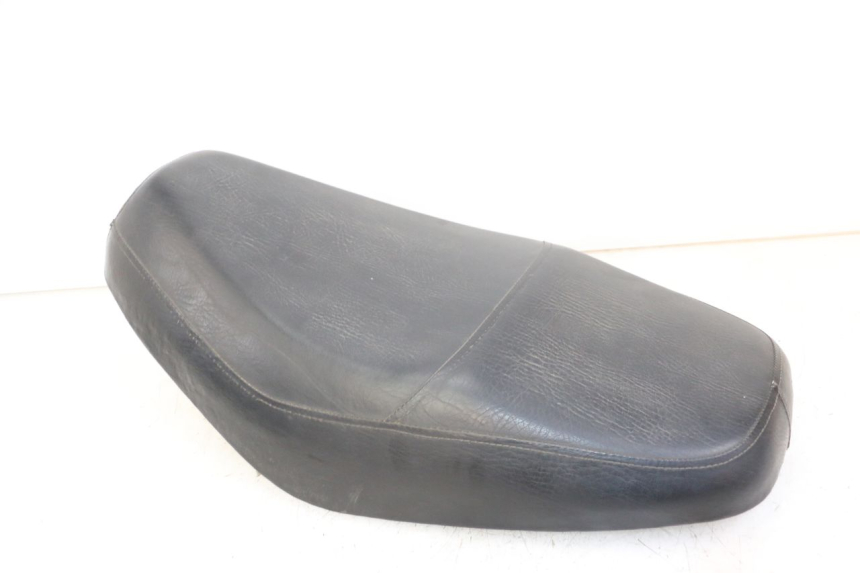 photo de SELLE UNIVERSAL BIKE ZN50QT-11B 50 (2018 - 2021)