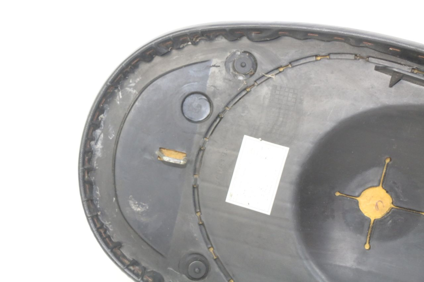 photo de SELLE PEUGEOT VIVACITY NEW 2T 50 (2008 - 2017)