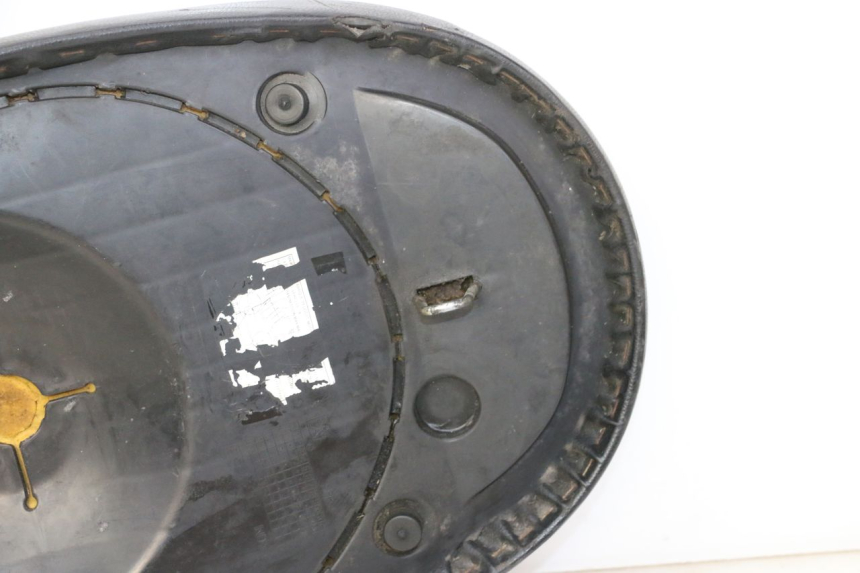 photo de SELLE PEUGEOT VIVACITY NEW 2T 50 (2008 - 2017)