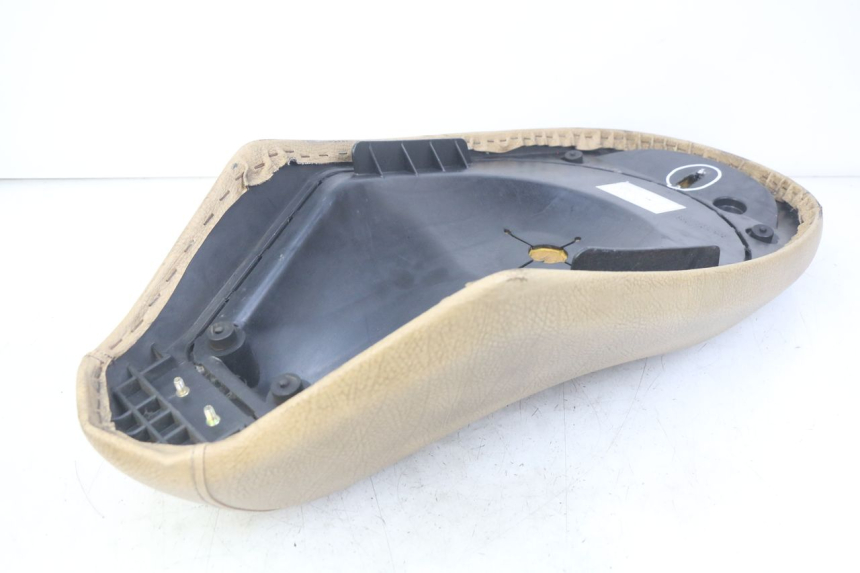 photo de SELLE PEUGEOT VIVACITY NEW 4T 50 (2008 - 2017)