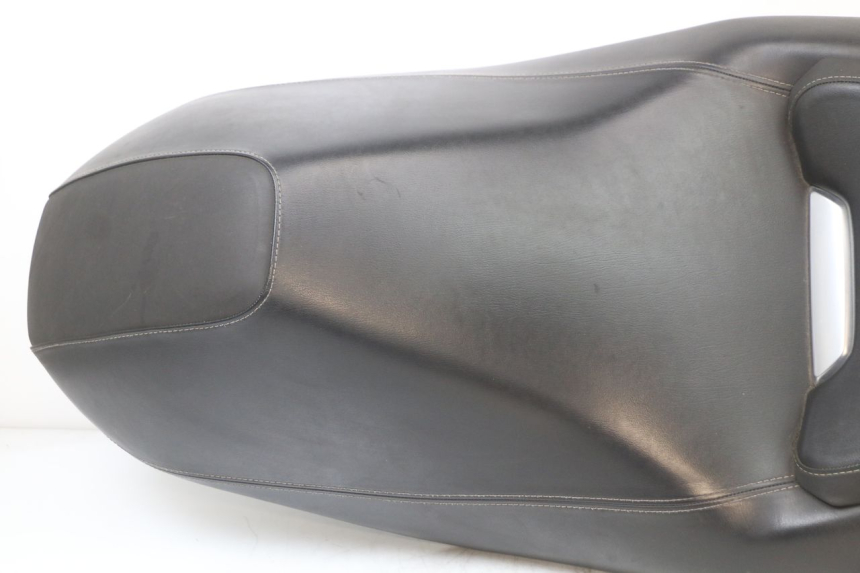 photo de SELLE YAMAHA XMAX X-MAX ABS 125 (2017 - 2020) - Detailansicht des Bauteils