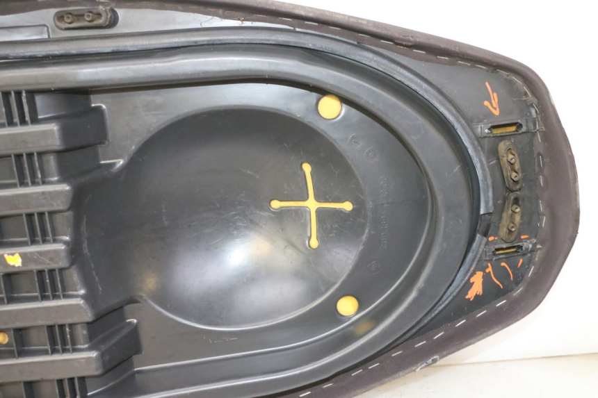 photo de SITZBANK YAMAHA X-MAX XMAX 250 (2006 - 2009)