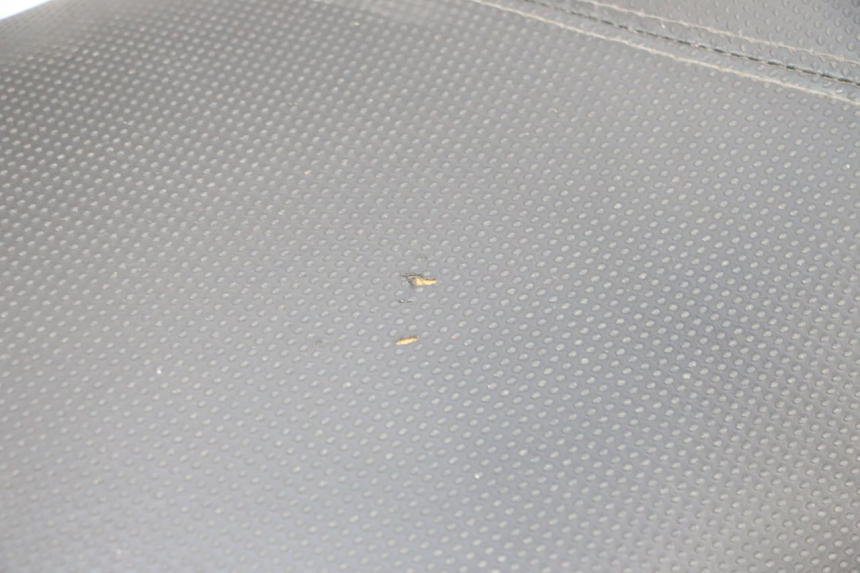 photo de SITZBANK YAMAHA XMAX X-MAX 125 (2006 - 2009) - Details der Befestigungspunkte