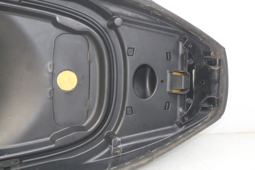 photo de SITZBANK PIAGGIO XEVO - X EVO 125 (2007 - 2016)