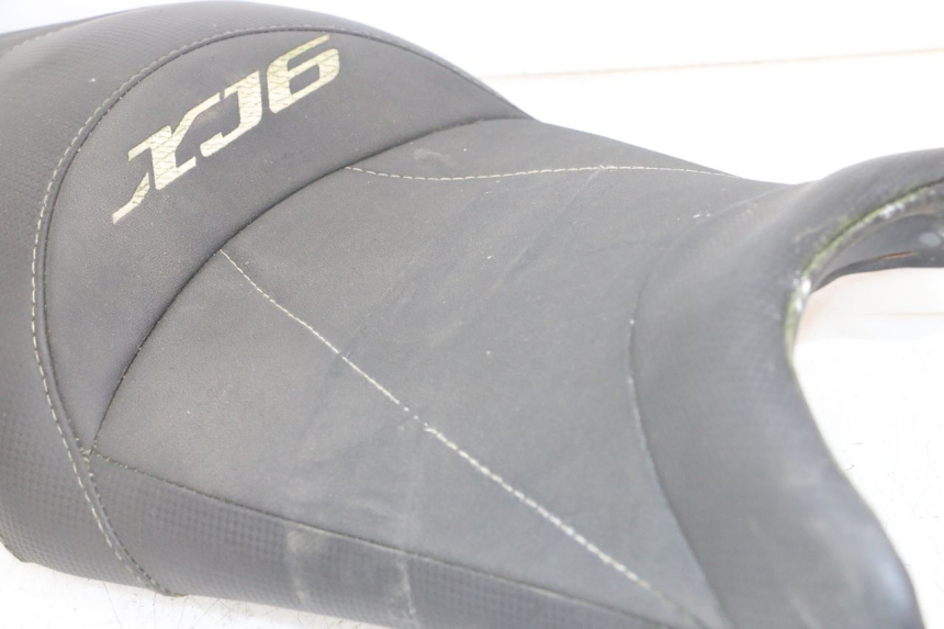 photo de SITZ YAMAHA XJ6 ABS 600 (2008 - 2016)