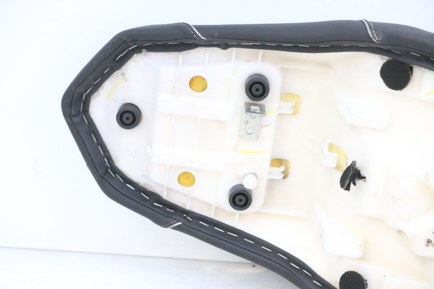 photo de SITZ YAMAHA XJ6 ABS 600 (2008 - 2016)