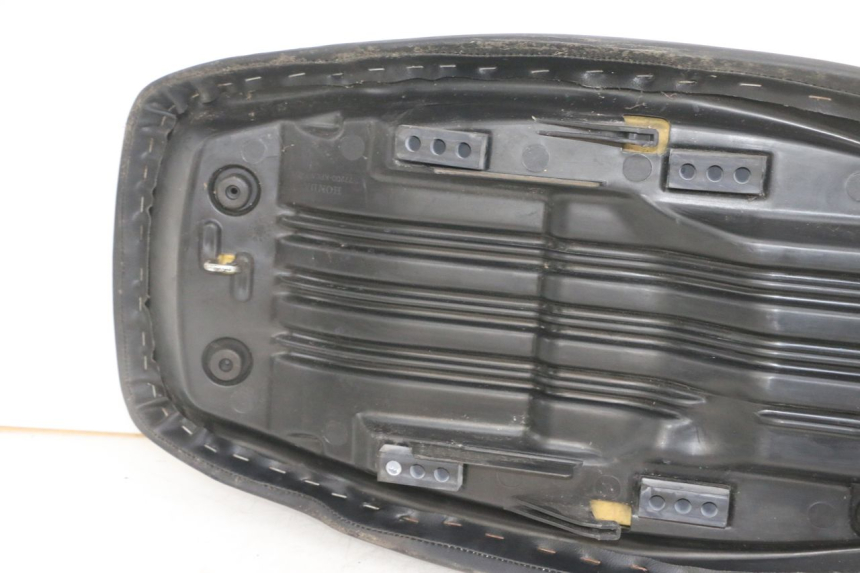 photo de SITZ HONDA XLV VARADERO 125 (2000 - 2006)
