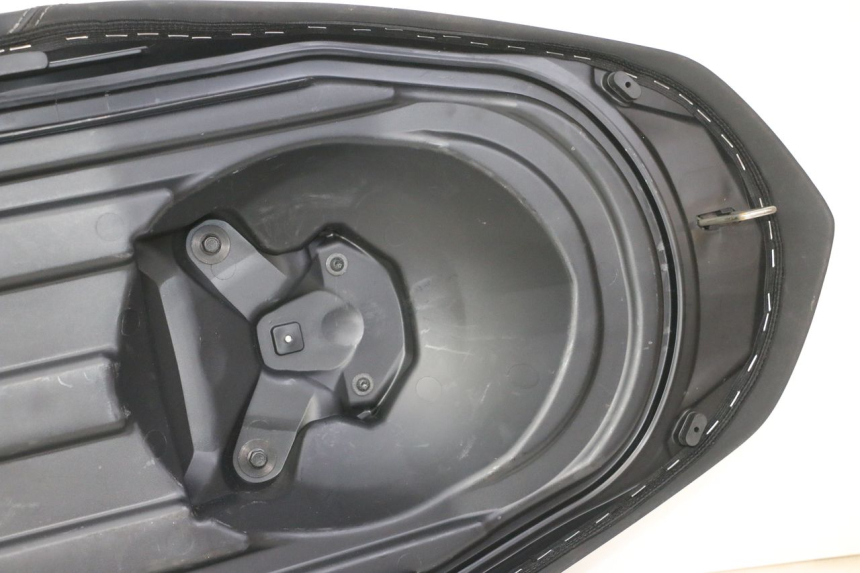 photo de SITZ YAMAHA XMAX X-MAX 125 (2021 - 2025)