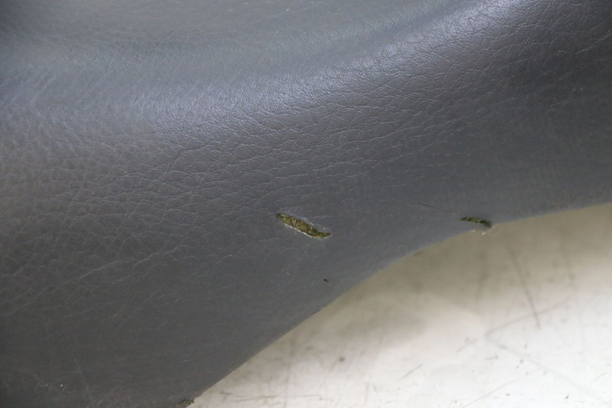 photo de SELLE YAMAHA FZS FAZER 600 (2001 - 2003)
