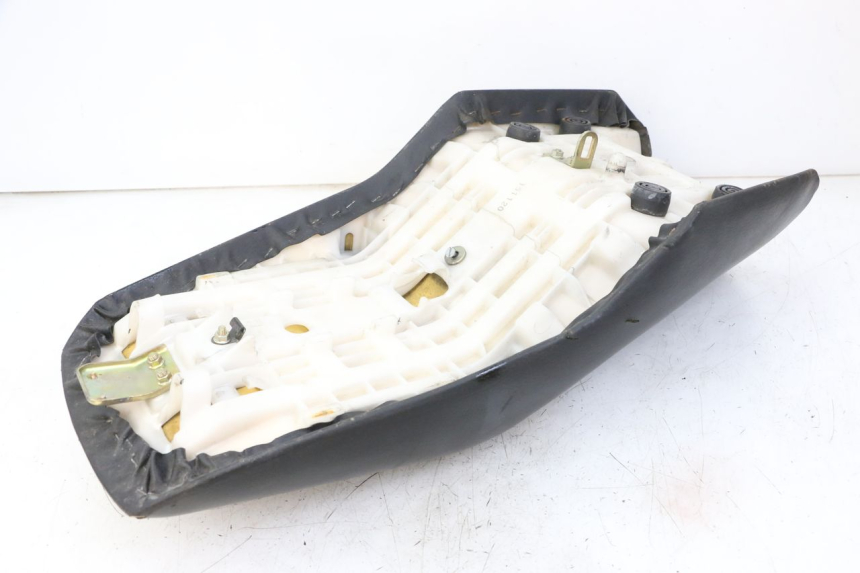 photo de SELLE YAMAHA FZS FAZER 600 (2001 - 2003)