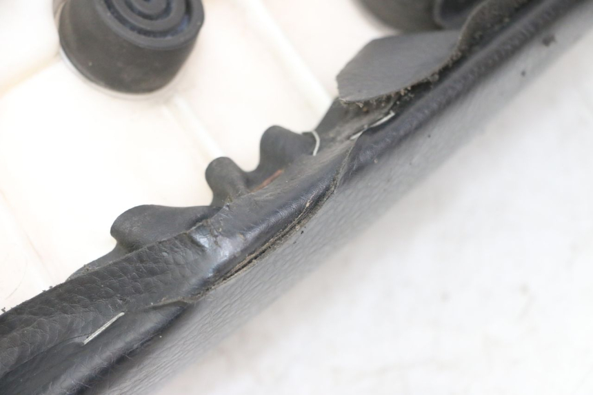 photo de SELLE YAMAHA FZS FAZER 600 (2001 - 2003)