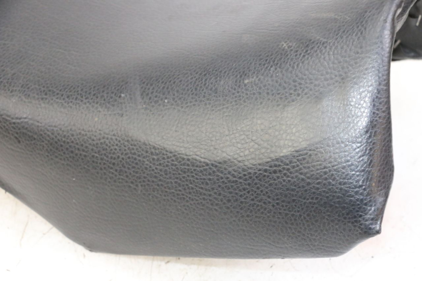 photo de SELLE YAMAHA FZS FAZER 600 (2001 - 2003)