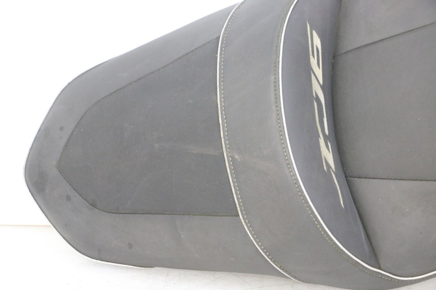 photo de SITZ YAMAHA XJ6 ABS 600 (2008 - 2016)