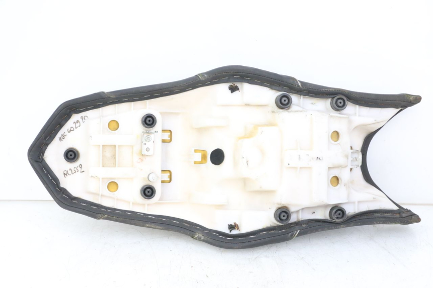 photo de SITZ YAMAHA XJ6 ABS 600 (2008 - 2016)