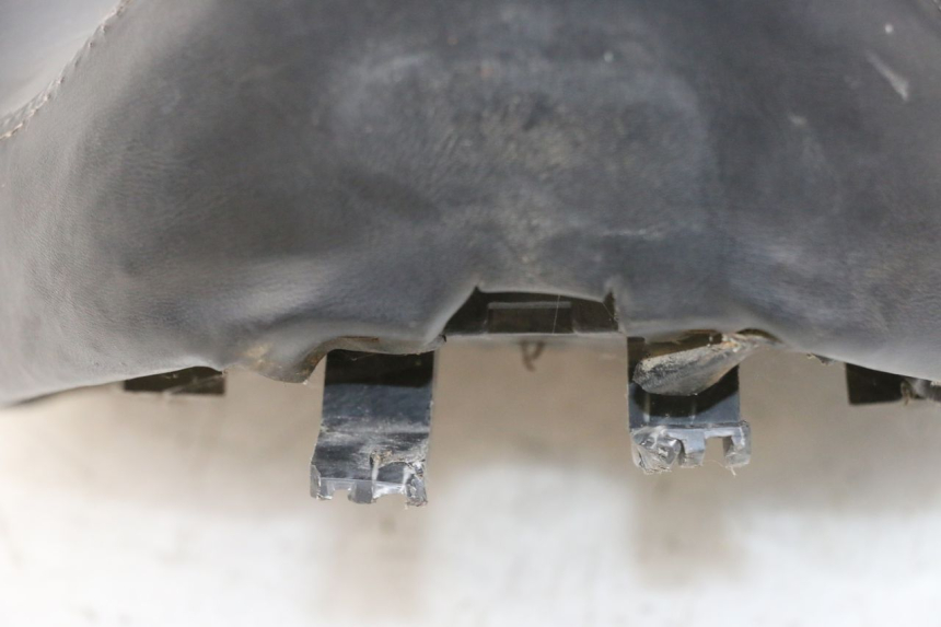 photo de SITZ KYMCO ZING 125 (1997 - 2003) - Alternative Perspektive