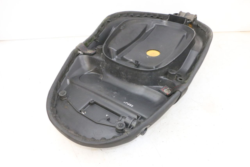 photo de SELLE PIAGGIO ZIP 4T 50 (2018 - 2020) - Details der Befestigungspunkte