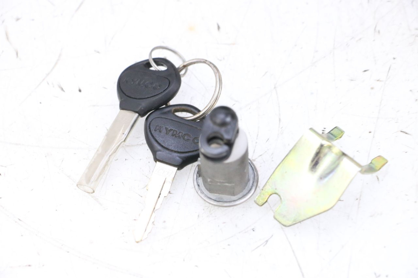 photo de SITZBANKSCHLOSS KYMCO AGILITY 4T 50 (2018 - 2022) - Zoom auf Gebrauchszustand