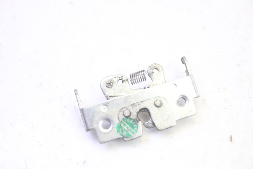 photo de SITZSCHLOSS SUZUKI BURGMAN 125 (2007 - 2014) - Zoom auf Gebrauchszustand