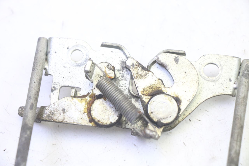 photo de SITZSCHLOSS HONDA CBF 125 (2009 - 2015)