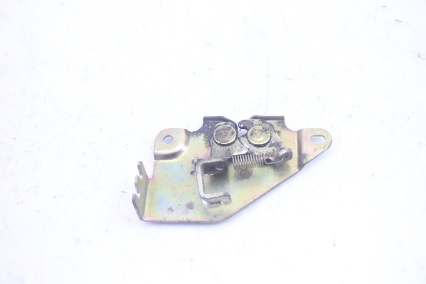 photo de SITZSCHLOSS SYM GTS EVO 125 (2009 - 2013) - Detailansicht des Bauteils