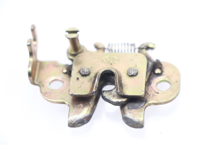 photo de SITZBANKSCHLOSS PEUGEOT KISBEE 2T 50 (2010 - 2017)