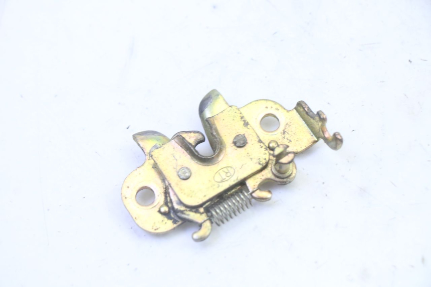 photo de SITZBANKSCHLOSS PEUGEOT KISBEE 2T 50 (2010 - 2017)