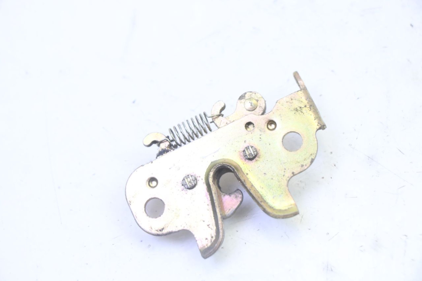 photo de SITZBANKSCHLOSS PEUGEOT KISBEE 2T 50 (2010 - 2017)