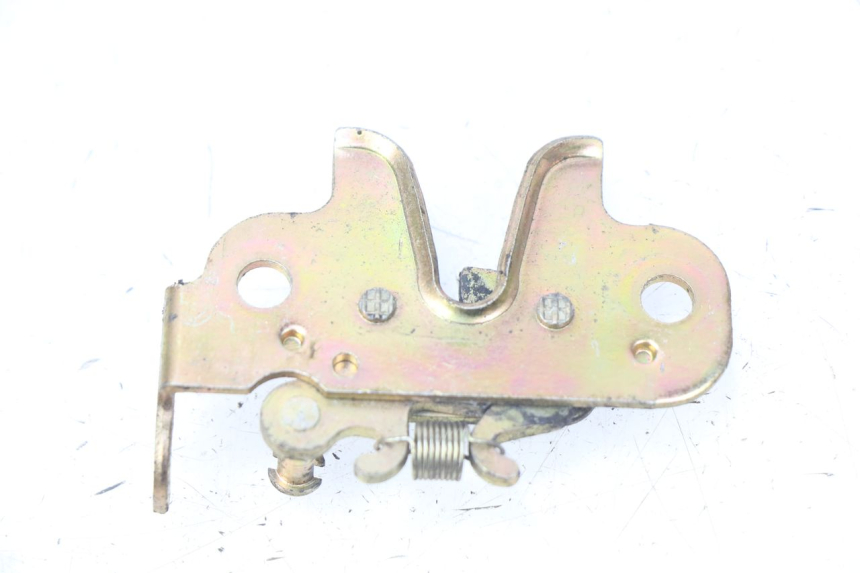 photo de SITZBANKSCHLOSS PEUGEOT KISBEE 4T 50 (2018 - 2022)