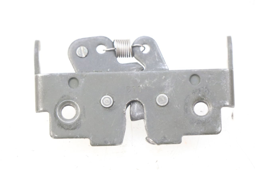 photo de SITZBANKSCHLOSS PIAGGIO MP3 500 (2011 - 2015)