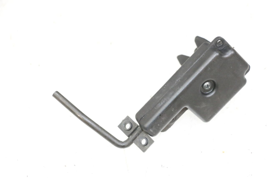 photo de SITZBANKSCHLOSS PIAGGIO NEW TYPHOON 50 (2018 - 2021) - Detailansicht des Bauteils