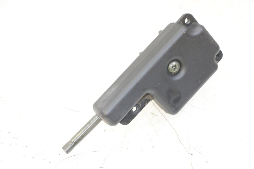 photo de SITZBANKSCHLOSS PIAGGIO ZIP 4T 50 (2018 - 2020)