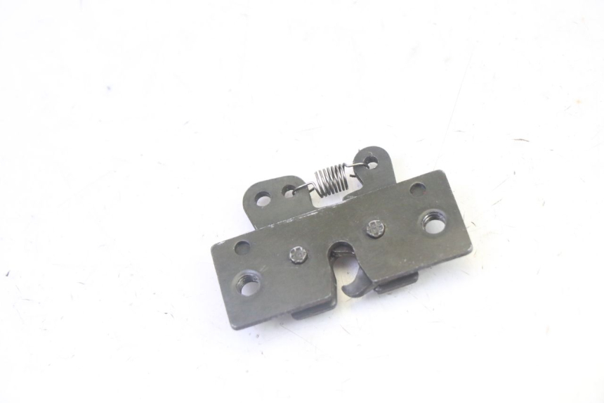 photo de SITZSCHLOSS PEUGEOT SATELIS 125 (2013 - 2018)