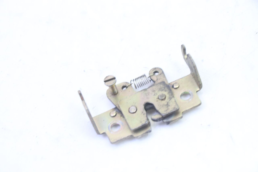 photo de SITZBANKSCHLOSS PEUGEOT VIVACITY NEW 4T 50 (2008 - 2017)