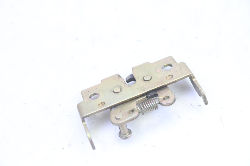 photo de SITZBANKSCHLOSS PEUGEOT VIVACITY NEW 4T 50 (2008 - 2017)