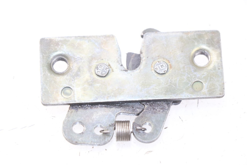 photo de SITZSCHLOSS PEUGEOT VIVACITY 100 (1999 - 2008)