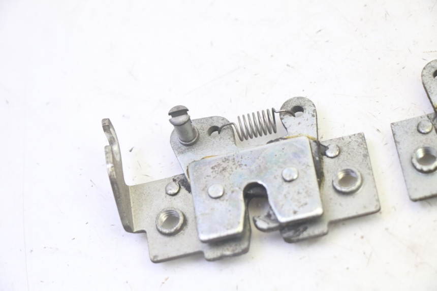 photo de SITZBANKSCHLOSS YAMAHA X-MAX XMAX 250 (2006 - 2009)