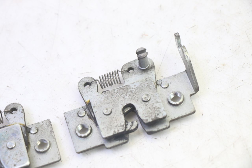 photo de SITZBANKSCHLOSS YAMAHA X-MAX XMAX 250 (2006 - 2009)