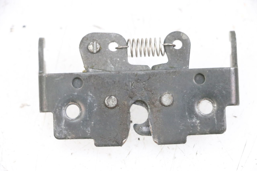 photo de SITZBANKSCHLOSS YAMAHA X-MAX XMAX 125 (2010 - 2013) - Detailansicht des Bauteils