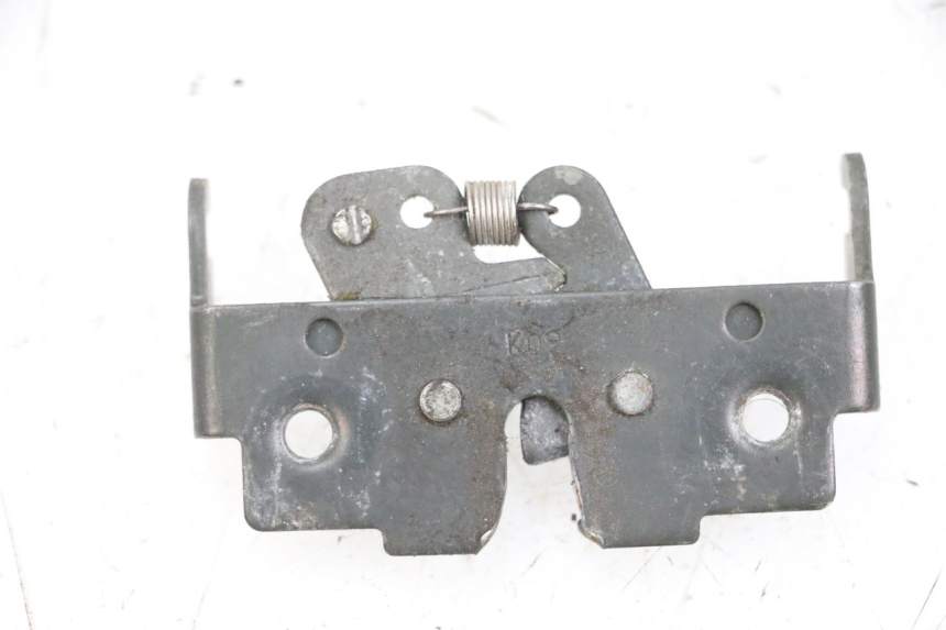 photo de SITZBANKSCHLOSS YAMAHA X-MAX XMAX 125 (2010 - 2013) - Zoom auf Gebrauchszustand