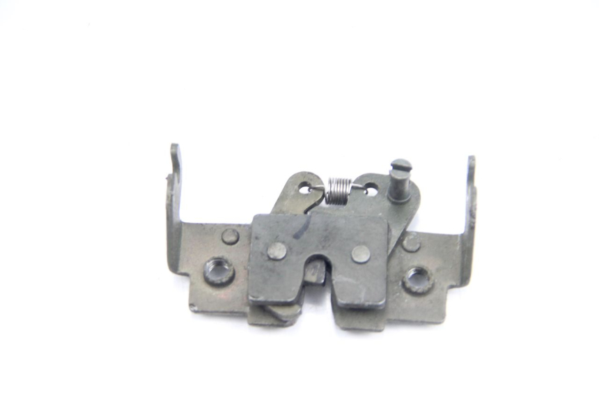 photo de SITZBANKSCHLOSS PIAGGIO XEVO - X EVO 125 (2007 - 2016)