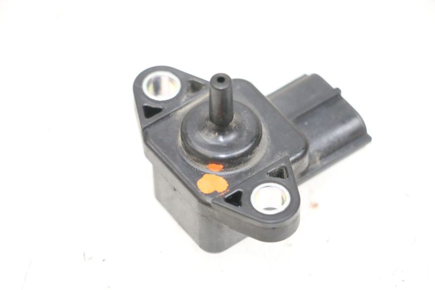 photo de LUFTDRUCKSENSOR YAMAHA FJR ABS 1300 (2006 - 2012) - Zoom auf Gebrauchszustand