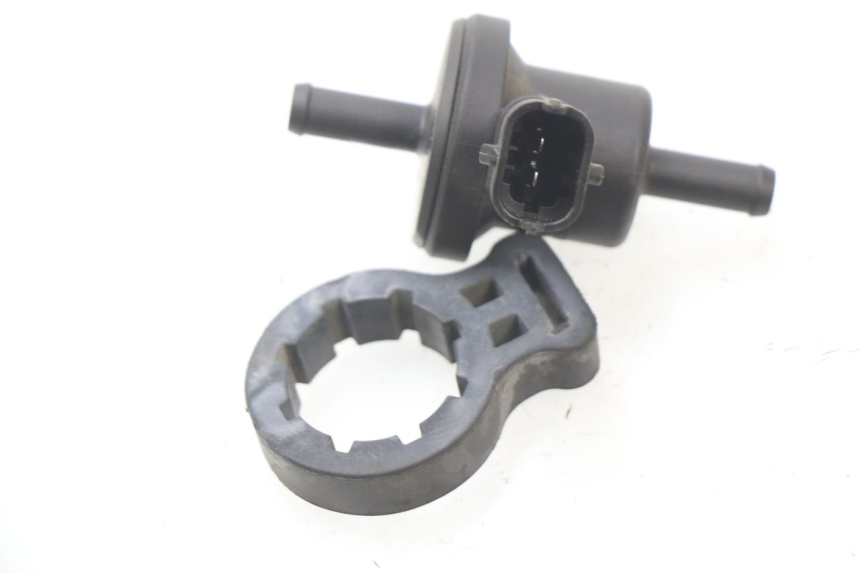 photo de LUFTDRUCKSENSOR PIAGGIO PRIMAVERA 125 (2013 - 2021) - Alternative Perspektive