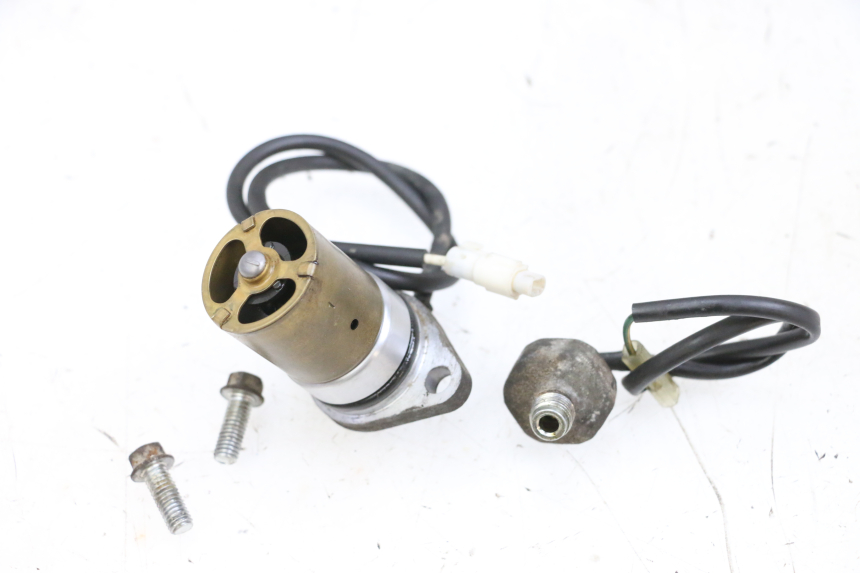 photo de ÖLDRUCKSENSOR SUZUKI BURGMAN 650 (2013 - 2020)