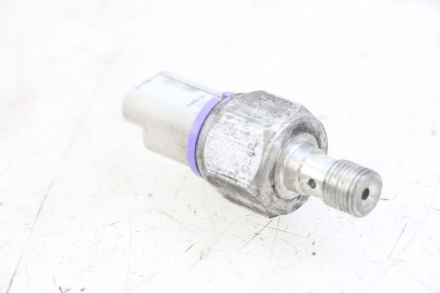 photo de BREMS Ã–LDRUCKSENSOR PIAGGIO MP3 LT 300 (2010 - 2016)