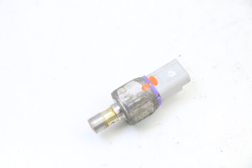photo de ÖLDRUCKBREMSFLüSSIGKEITSSENSOR PIAGGIO MP3 RL 250 (2007 - 2010)