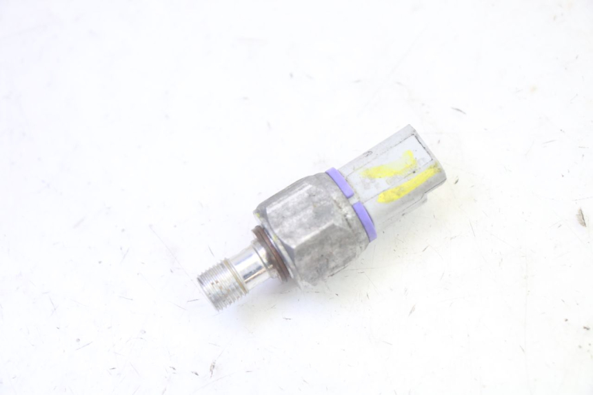 photo de BREMS Ã–LDRUCKSENSOR PIAGGIO MP3 500 (2016 - 2018) - Detailansicht des Bauteils