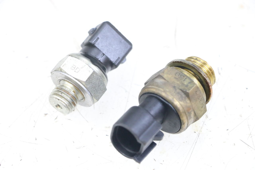 photo de ÖLDRUCKSENSOR MOTO GUZZI NORGE 8V GT 1200 (2011 - 2016)