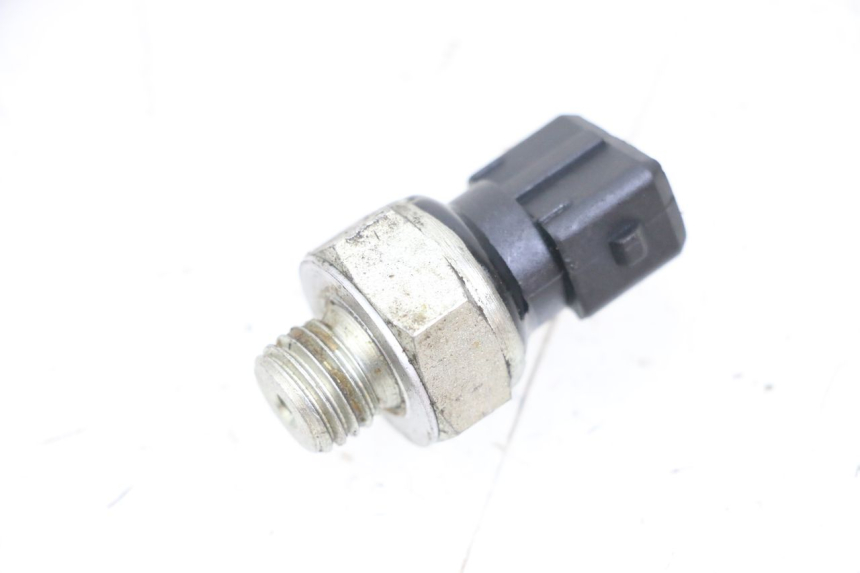photo de ÖLDRUCKSENSOR MOTO GUZZI NORGE 8V GT 1200 (2011 - 2016)