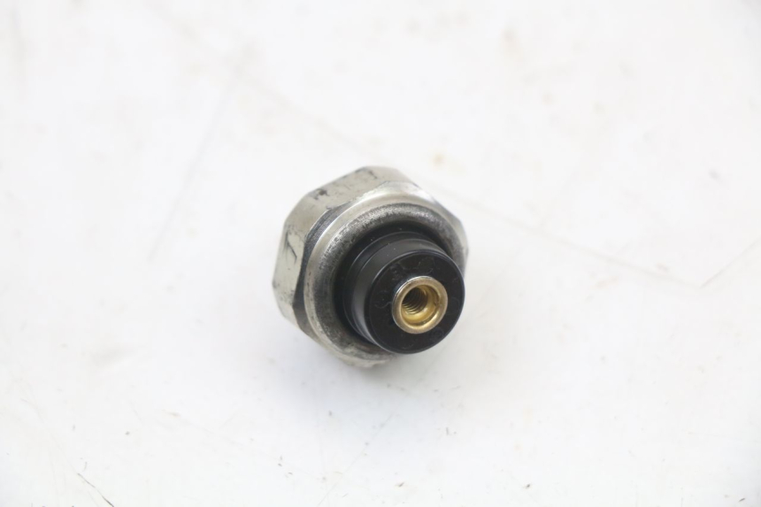 photo de ÖLDRUCKSENSOR SUZUKI GSX F GSXF 650 (2007 - 2015)