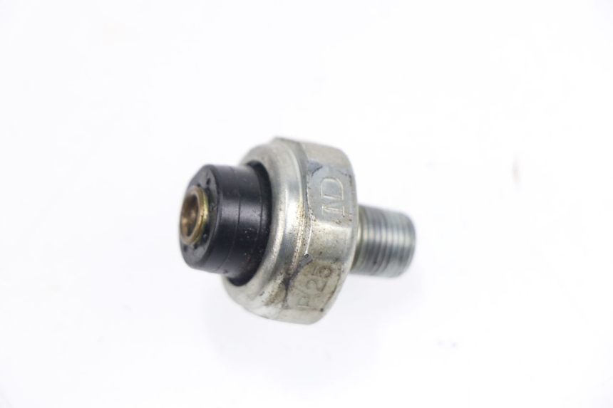 photo de ÖLDRUCKSENSOR SUZUKI GSXF GSX F 600 (1988 - 1997)